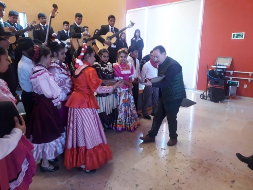 En Coahuila, gran Ã©xito la entrega de juguetes â€œRegala una Sonrisaâ€