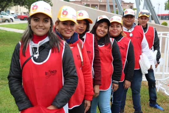 DONAN DIF Y GOBIERNO DE COAHUILA 8 TONELADAS AL BANCO DE ALIMENTOS DONAN DIF Y GOBIERNO DE COAHUILA 8 TONELADAS AL BANCO DE ALIMENTOS